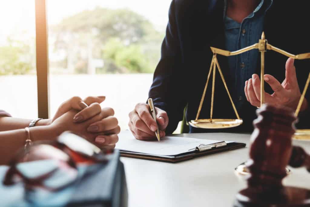 Court Applications vs. Mediation: A Less Stressful Path with EH Mediation Brighton & Hove